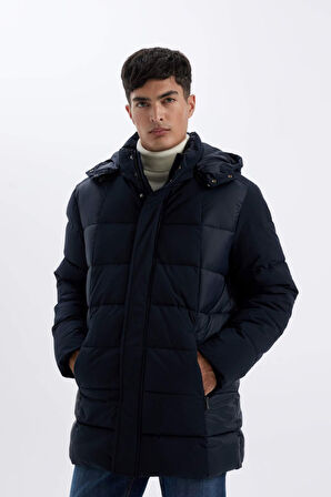 DeFacto Slim Fit Dar Kesim Kapüşonlu Yarım Astar Parka C5712AX24WNNV64