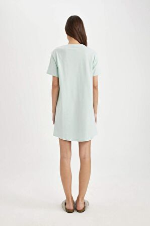 DeFacto Regular Fit Baskılı Bisiklet Yaka Kısa Kollu Gecelik-Fall in Love B8735AX24SMGN1113