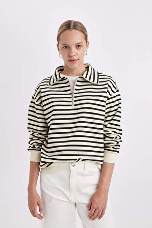 DeFacto Regular Fit Yarım Fermuarlı Kalın Kumaş Sweatshirt A8354AX24WNBG734