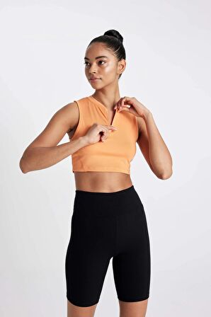 DeFactoFit Crop Bisiklet Yaka Ağır Kumaş Sporcu Atlet C7908AX24SMOG71