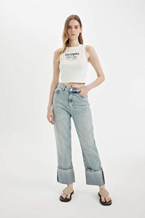 Straight Fit Yüksek Bel Katlamalı Paça Bilek Boy Jean Yıkamalı Pantolon