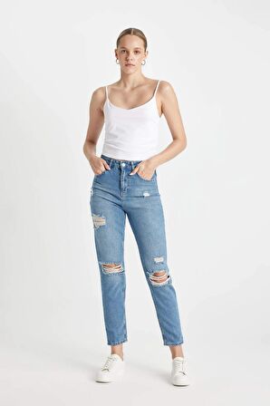 DeFacto Lina Lina Mom Fit Yırtık Detaylı Yüksek Bel Bilek Boy Jean Yıkamalı Pantolon C2383AX24HSNM28