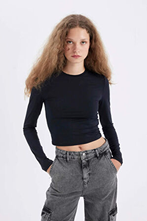 DeFacto Fitted Bisiklet Yaka Basic Uzun Kollu Tişört D0199AX24AUBK81