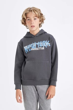 DeFacto Erkek Çocuk Kapüşonlu Sırt Baskılı Sweatshirt C9785A824AUAR15