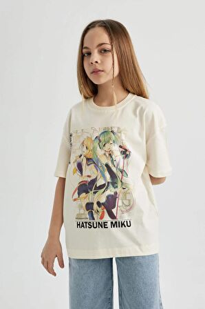 DeFacto Kız Çocuk Hatsune Miku Oversize Fit Bisiklet Yaka Kısa Kollu Tişört C4691A824SMER99