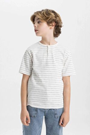 DeFacto Erkek Çocuk Hakim Yaka Çizgili Kısa Kollu Tişört C2602A824SMER139