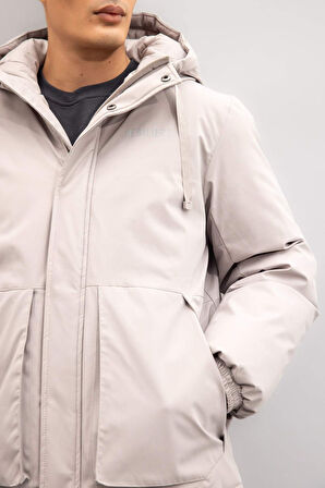 Regular Fit Kapüşonlu Fermuarlı Cepli Mont