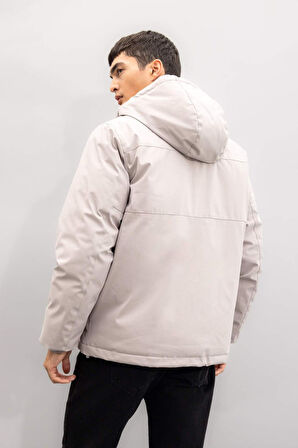 Regular Fit Kapüşonlu Fermuarlı Cepli Mont