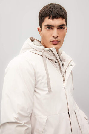 Regular Fit Kapüşonlu Fermuarlı Mont