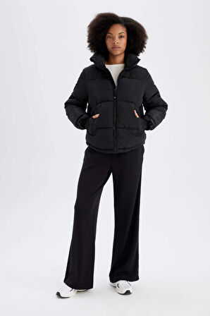 DeFactoFit Su İtici Dik Yaka Fermuarlı Cepli Şişme Mont