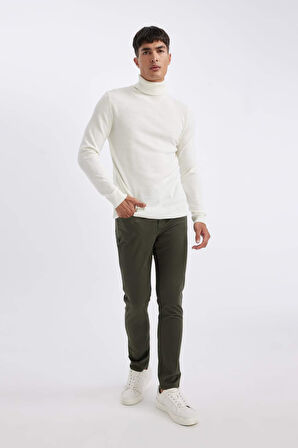 DeFacto Slim Fit Dar Kesim Balıkçı Yaka Basic Düz Triko Kazak R1124AZ24WNER100