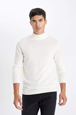 DeFacto Slim Fit Dar Kesim Yarım Balıkçı Yaka Basic Düz Triko Kazak R1127AZ24WNER100