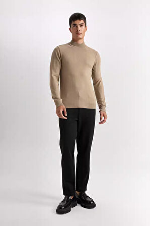 DeFacto Slim Fit Dar Kesim Yarım Balıkçı Yaka Basic Düz Triko Kazak R1127AZ24WNBG684