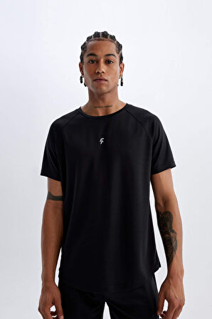 DeFactoFit Slim Fit Dar Kesim Bisiklet Yaka Baskılı Sporcu Kısa Kollu Tişört V2887AZ24AUBK81