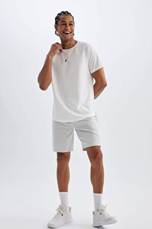 DeFactoFit Slim Fit Dar Kesim Sporcu Standart Paça Şort V3030AZ24AUGR493