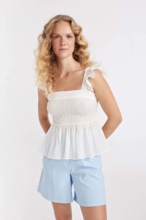 DeFacto Fitted Kare Yaka Beyaz Krinkıl Kumaş Kolsuz Bluz D3089AX24SMWT32