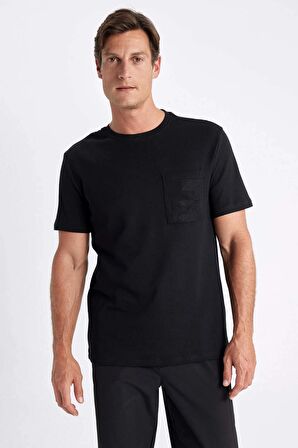 DeFacto Regular Fit Bisiklet Yaka Nakışlı Kısa Kollu Siyah Tişört C4134AX24SMBK81