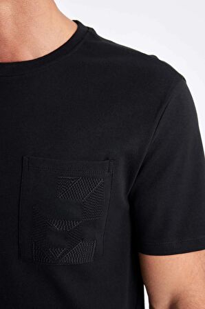 DeFacto Regular Fit Bisiklet Yaka Nakışlı Kısa Kollu Siyah Tişört C4134AX24SMBK81