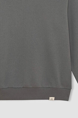 Erkek Kırık Beyaz Oversize Fit Bisiklet Yaka Kalın Kumaş Basic Düz Sweatshirt