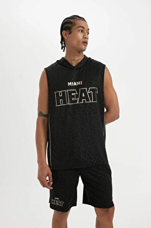 DeFactoFit NBA Miami Heat Standart Fit Kapüşonlu Ağır Kumaş Atlet B9920AX24SMBK81