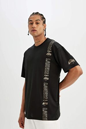DeFactoFit NBA Los Angeles Lakers Boxy Fit Bisiklet Yaka Ağır Kumaş Kısa Kollu Tişört C7306AX24SMBK81