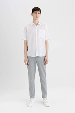 DeFacto Relax Fit Yazlık Polo Yaka Pamuklu Kısa Kollu Beyaz Gömlek C7598AX24SMWT34