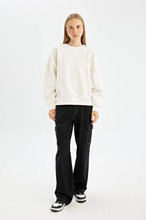 DeFacto Coool Oversize Fit Bisiklet Yaka Kalın Kumaş Basic Sweatshirt A4177AX24WNWT32