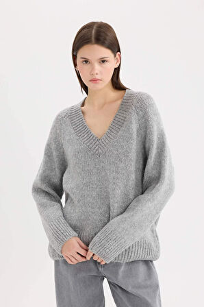 Oversize Geniş Kalıp V Yaka Basic Düz Bordo Triko Kazak
