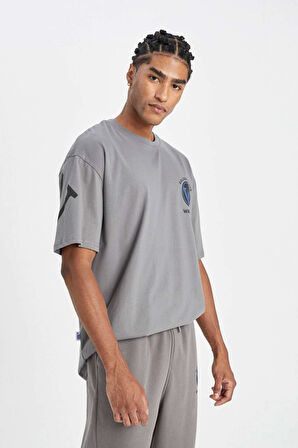 DeFactoFit NBA Golden State Warriors Oversize Fit Bisiklet Yaka Kısa Kollu Tişört C9258AX24AUGR211