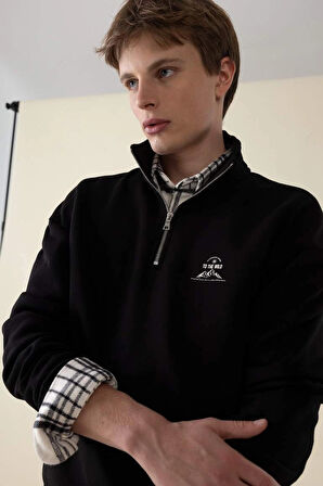 C6132 Comfort Regular Fit Rahat Kalıp Dik Yaka Yarım Fermuarlı Baskılı Sweatshirt