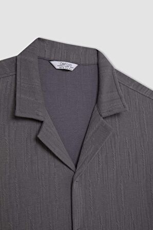 DeFacto Regular Fit Yazlık Apaş Yaka Kısa Kollu Gömlek D4757AX24HSGR474