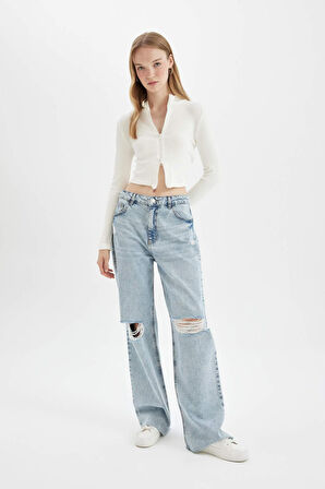 DeFacto Fitted Dik Yaka Basic Düz Fermuarlı Fitilli Kaşkorse Crop Beyaz Hırka	 D5124AX24AUWT32
