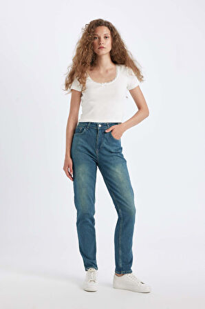 DeFacto Comfort Mom Yüksek Bel Uzun Jean Yıkamalı Pantolon D4302AX24AUNM28
