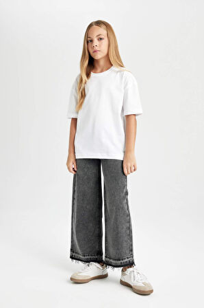 DeFacto Kız Çocuk Oversize Geniş Kalıp Bisiklet Yaka Basic Düz Kısa Kollu Tişört D3345A824AUWT36