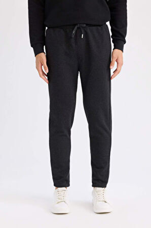 DeFacto Pike Eşofman Altı Slim Fit Dar Kesim Düz Paça Beli Bağcıklı Cepli R9261AZ24AUAR169