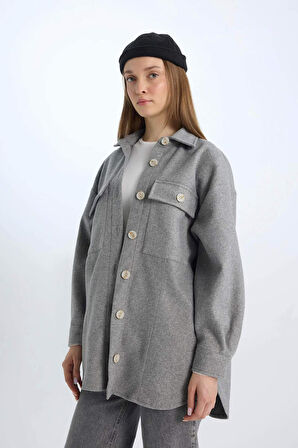 DeFacto Relax Fit Gömlek Yaka Cepli Düğmeli Gömlek Ceket D1302AX24WNER105