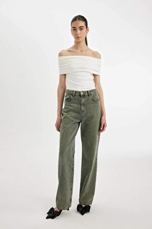 DeFacto Slim Fit Dar Kesim Omuzu Açık Ribana Kısa Kollu Tişört D2906AX24SMER105