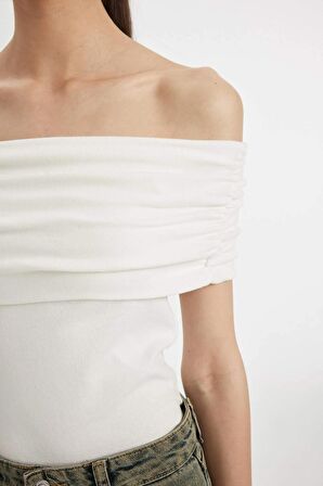 DeFacto Slim Fit Dar Kesim Omuzu Açık Ribana Kısa Kollu Tişört D2906AX24SMER105