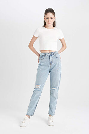 DeFacto Lina Mom Fit Yıkamalı Jean Pantolon Yırtık Detaylı Yüksek Bel Bilek Boy C7615AX24AUNM39