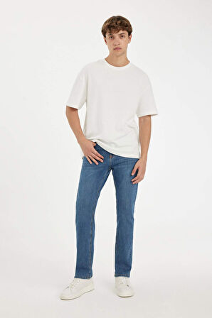 DeFacto Sergio Regular Fit Normal Kalıp Normal Bel Boru Paça Jean Pantolon A6948AX24AUNM28