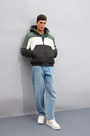 Slim Fit Şişme Mont Dar Kesim Renk Bloklu Kapüşonlu Polar Astarlı Fermuarlı