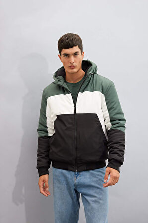 Slim Fit Şişme Mont Dar Kesim Renk Bloklu Kapüşonlu Polar Astarlı Fermuarlı