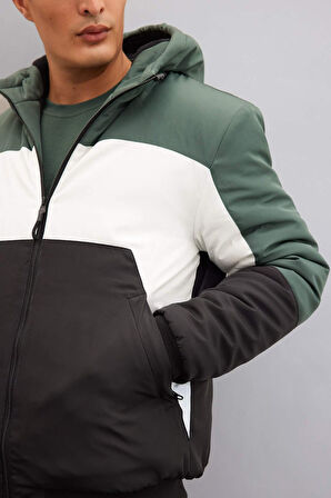 Slim Fit Şişme Mont Dar Kesim Renk Bloklu Kapüşonlu Polar Astarlı Fermuarlı