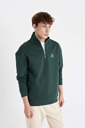 DeFacto Comfort Regular Fit Rahat Kalıp Fermuarlı Dik Yaka Baskılı Sweatshirt C6132AX24AUGN536