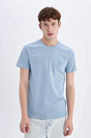 DeFacto Slim Fit Bisiklet Yaka Baskılı Kısa Kollu Tişört C3946AX24SMBE524