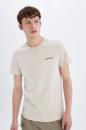 DeFacto Slim Fit Bisiklet Yaka Baskılı Kısa Kollu Tişört C3947AX24SMBG700