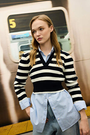 DeFacto Coool Slim Fit Dar Kesim Polo Yaka Çizgili Triko Kazak A2060AX24AUNV31