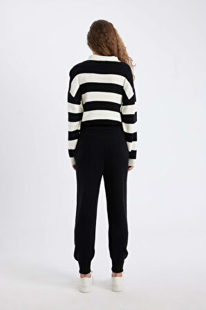 DeFacto Jogger Triko Pantolon Cepli Basic Düz Beli Lastik Bağcıklı R1701AZ24WNBK27