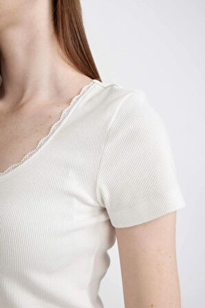 DeFacto Fitted U Yaka Fitilli Kaşkorse Kısa Kollu Tişört D0478AX24HSWT32