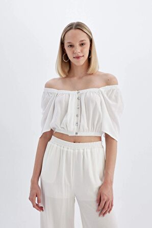 DeFacto Regular Fit Kare Yaka Krinkıl Viskon Kısa Kollu Bluz D1048AX24HSWT32